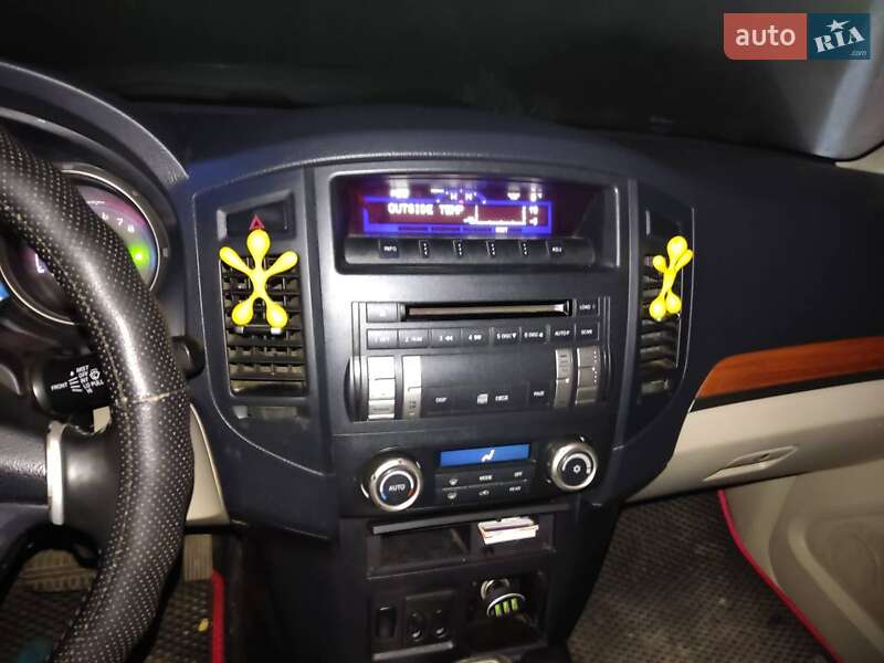 Позашляховик / Кросовер Mitsubishi Pajero 2007 в Апостоловому
