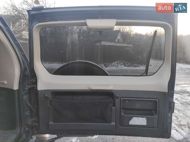Внедорожник / Кроссовер Mitsubishi Pajero 2003 в Харькове
