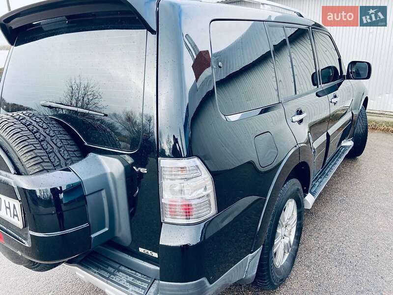 Внедорожник / Кроссовер Mitsubishi Pajero 2008 в Бердичеве фото 16 Внедорожник / Кроссовер Mitsubishi Pajero 2008 в Бердичеве