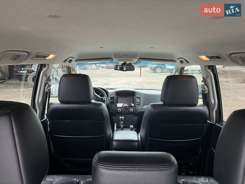 Позашляховик / Кросовер Mitsubishi Pajero 2010 в Балті