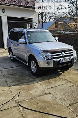 Внедорожник / Кроссовер Mitsubishi Pajero 2008 в Черновцах