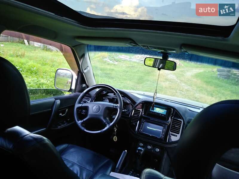 Позашляховик / Кросовер Mitsubishi Pajero 2006 в Рахові