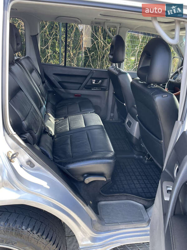 Позашляховик / Кросовер Mitsubishi Pajero 2004 в Стрию фото 13 Позашляховик / Кросовер Mitsubishi Pajero 2004 в Стрию