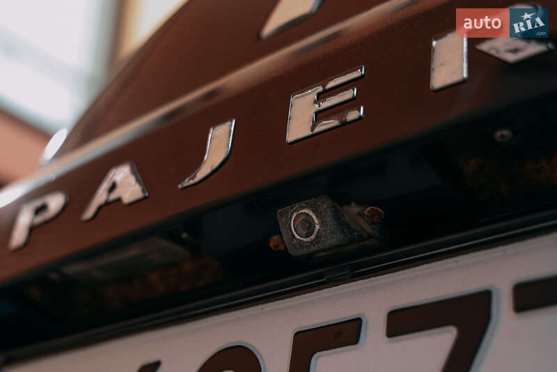 Внедорожник / Кроссовер Mitsubishi Pajero 2008 в Киеве