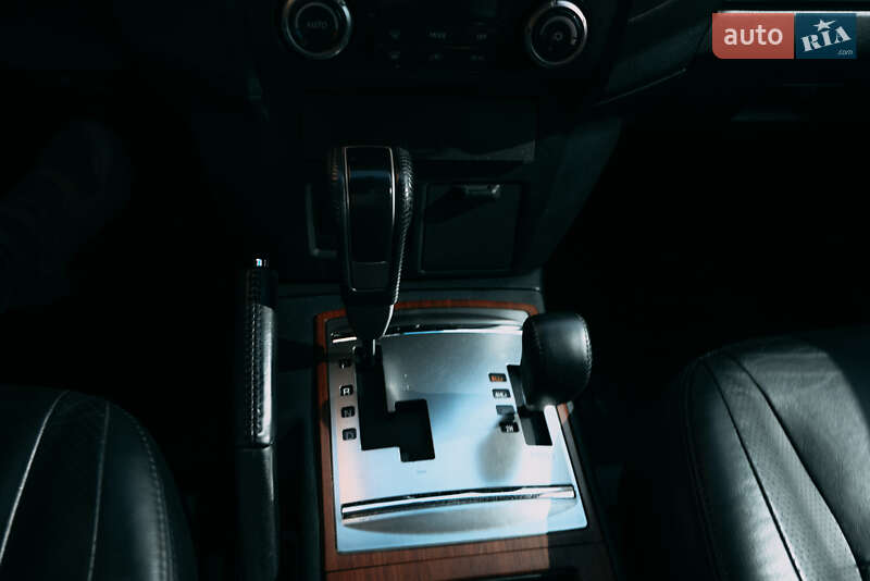 Внедорожник / Кроссовер Mitsubishi Pajero 2008 в Киеве