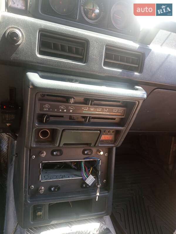 Внедорожник / Кроссовер Mitsubishi Pajero 1989 в Кривом Роге