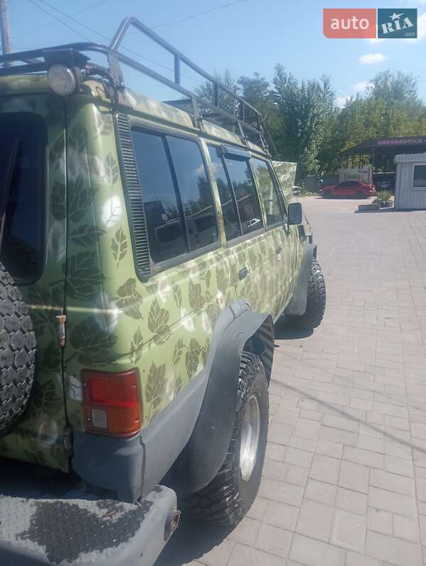 Внедорожник / Кроссовер Mitsubishi Pajero 1989 в Кривом Роге