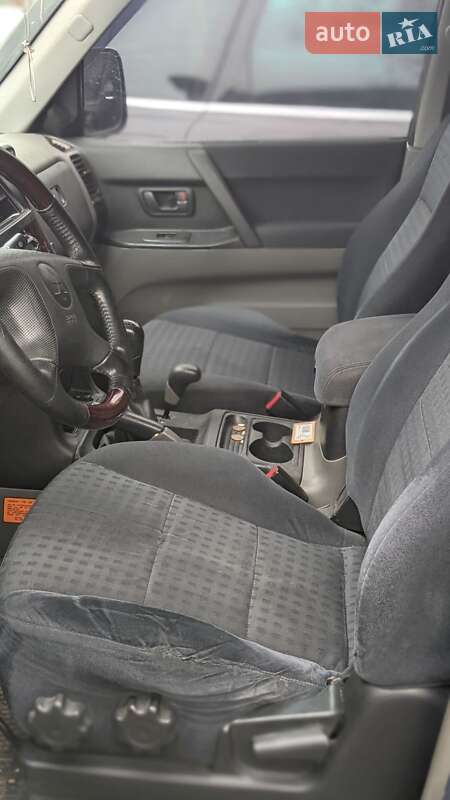 Позашляховик / Кросовер Mitsubishi Pajero 2000 в Луцьку