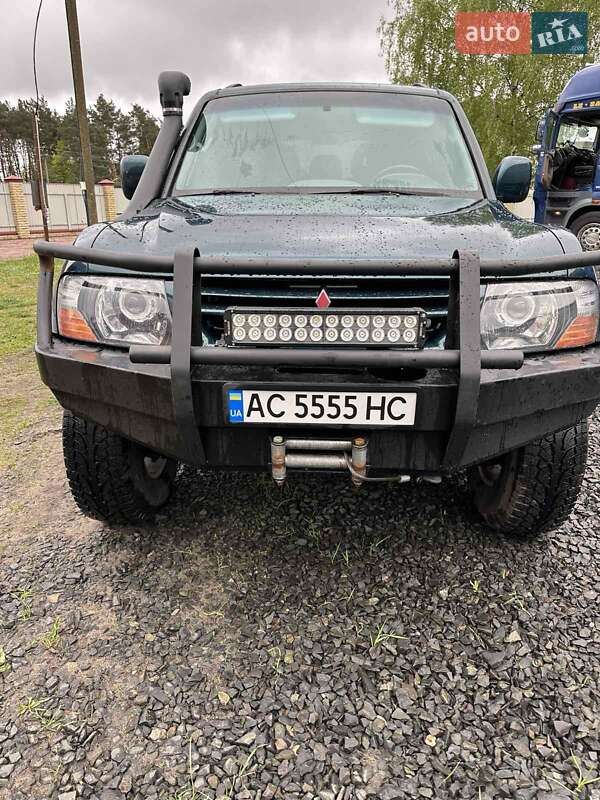 Mitsubishi Pajero 2002