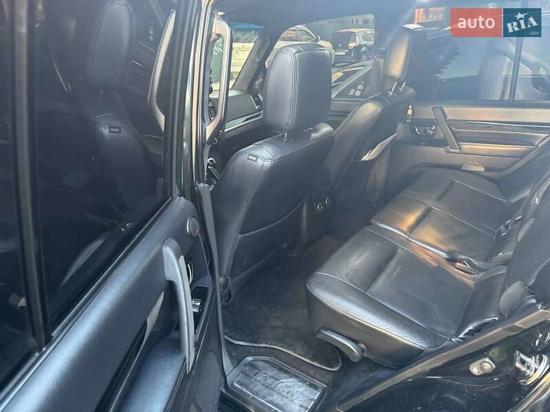 Внедорожник / Кроссовер Mitsubishi Pajero 2008 в Броварах