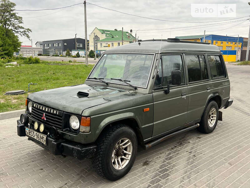 Внедорожник / Кроссовер Mitsubishi Pajero 1990 в Белой Церкви