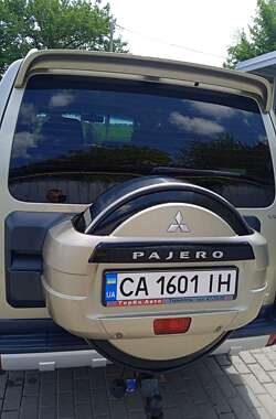 Позашляховик / Кросовер Mitsubishi Pajero 2008 в Тальному