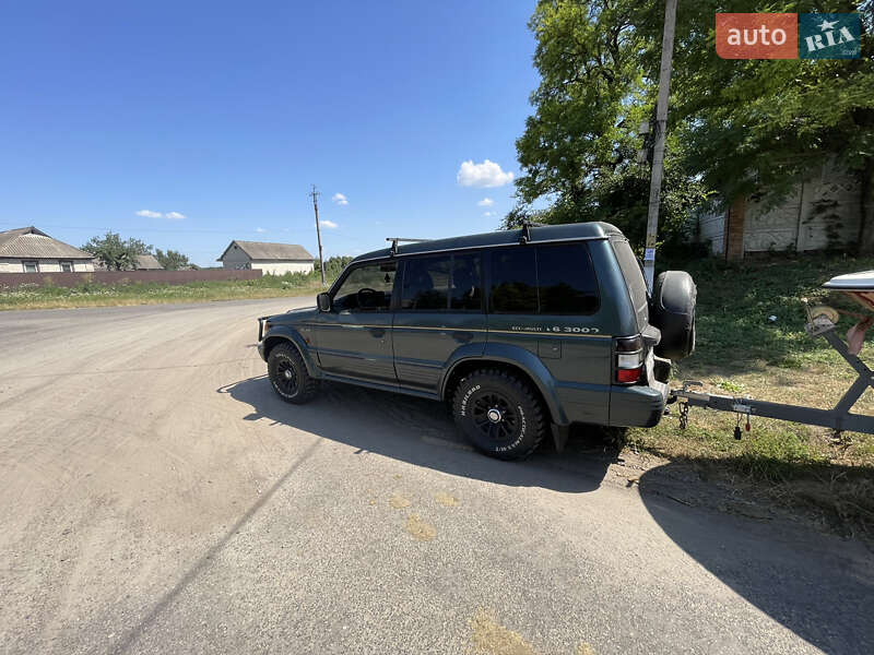 Внедорожник / Кроссовер Mitsubishi Pajero 1993 в Кременчуге
