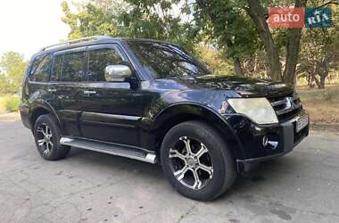 Позашляховик / Кросовер Mitsubishi Pajero 2007 в Миколаєві