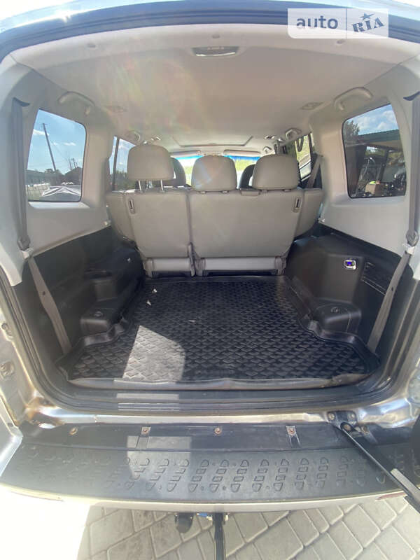 Внедорожник / Кроссовер Mitsubishi Pajero 2005 в Каменец-Подольском