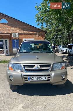 Внедорожник / Кроссовер Mitsubishi Pajero 2004 в Чугуеве