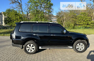 Внедорожник / Кроссовер Mitsubishi Pajero 2006 в 
