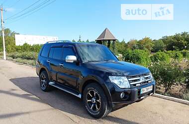 Позашляховик / Кросовер Mitsubishi Pajero 2008 в Кілії