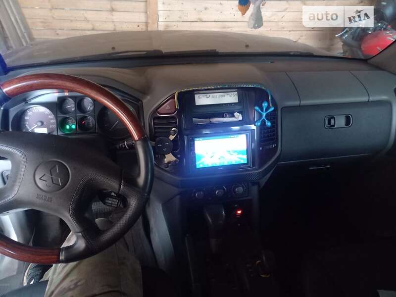 Внедорожник / Кроссовер Mitsubishi Pajero 2002 в Сумах фото 4 Внедорожник / Кроссовер Mitsubishi Pajero 2002 в Сумах