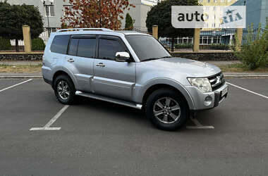 Позашляховик / Кросовер Mitsubishi Pajero 2007 в Черкасах