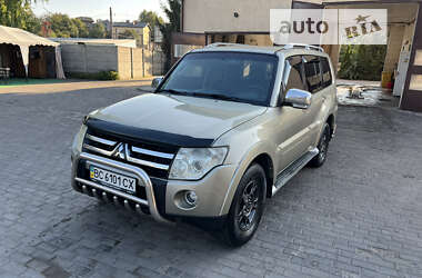 Внедорожник / Кроссовер Mitsubishi Pajero 2007 в Львове