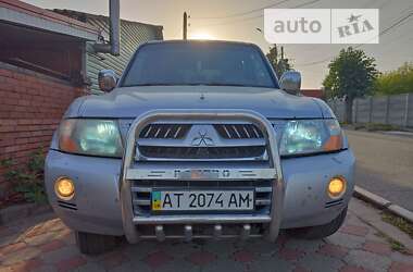 Внедорожник / Кроссовер Mitsubishi Pajero 2005 в Славянске