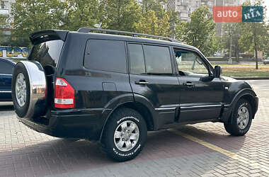 Внедорожник / Кроссовер Mitsubishi Pajero 2006 в Николаеве