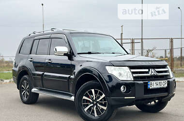 Позашляховик / Кросовер Mitsubishi Pajero 2007 в Мені