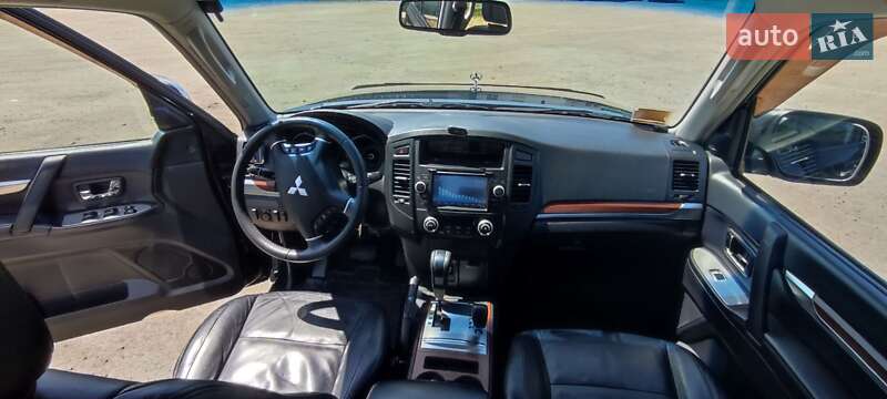 Внедорожник / Кроссовер Mitsubishi Pajero 2007 в Рокитном