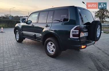 Позашляховик / Кросовер Mitsubishi Pajero 2001 в Володимирі