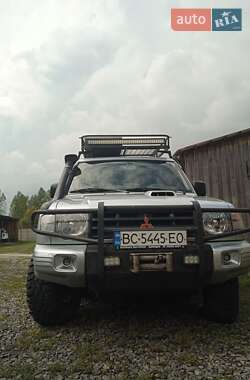 Внедорожник / Кроссовер Mitsubishi Pajero 2003 в Червонограде