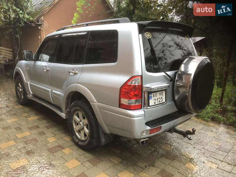 Внедорожник / Кроссовер Mitsubishi Pajero 2005 в Ужгороде фото 5 Внедорожник / Кроссовер Mitsubishi Pajero 2005 в Ужгороде