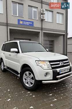 Внедорожник / Кроссовер Mitsubishi Pajero 2007 в Мукачево