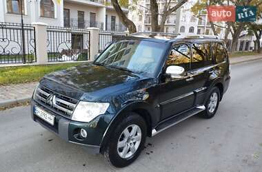 Внедорожник / Кроссовер Mitsubishi Pajero 2007 в Одессе