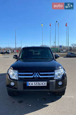 Внедорожник / Кроссовер Mitsubishi Pajero 2007 в Киеве