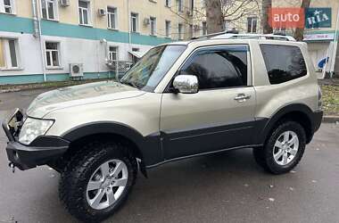 Внедорожник / Кроссовер Mitsubishi Pajero 2007 в Одессе