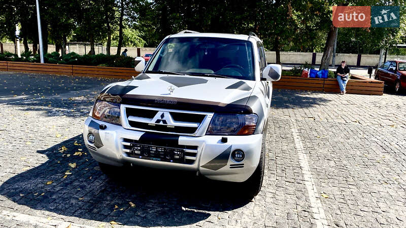 Внедорожник / Кроссовер Mitsubishi Pajero 2003 в Черкассах