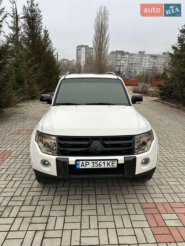 Внедорожник / Кроссовер Mitsubishi Pajero 2008 в Запорожье