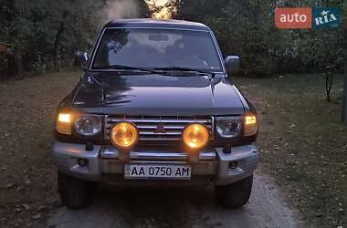 Позашляховик / Кросовер Mitsubishi Pajero 1999 в Києві