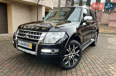 Внедорожник / Кроссовер Mitsubishi Pajero 2018 в 
