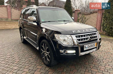 Внедорожник / Кроссовер Mitsubishi Pajero 2018 в 