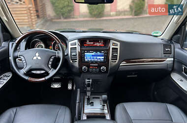 Внедорожник / Кроссовер Mitsubishi Pajero 2018 в 