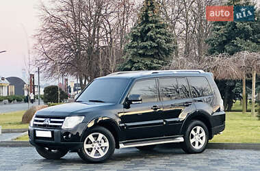 Внедорожник / Кроссовер Mitsubishi Pajero 2007 в Днепре