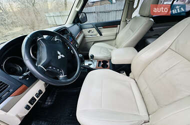 Внедорожник / Кроссовер Mitsubishi Pajero 2007 в Харькове