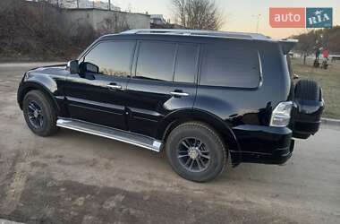 Внедорожник / Кроссовер Mitsubishi Pajero 2007 в 