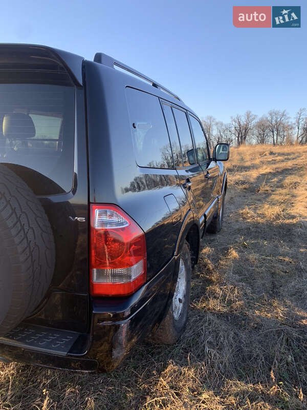 Внедорожник / Кроссовер Mitsubishi Pajero 2006 в Киеве фото 8 Внедорожник / Кроссовер Mitsubishi Pajero 2006 в Киеве