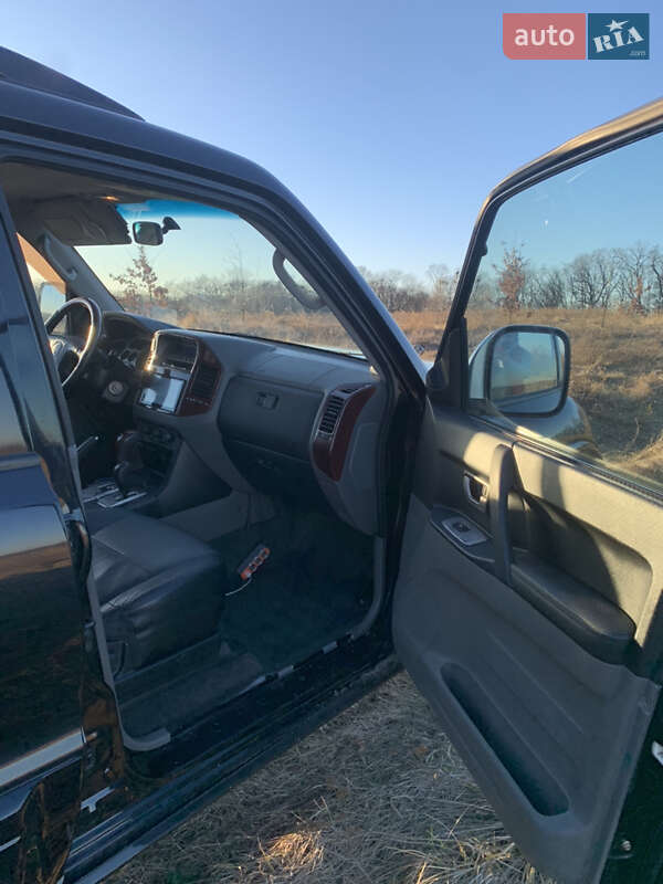 Внедорожник / Кроссовер Mitsubishi Pajero 2006 в Киеве фото 18 Внедорожник / Кроссовер Mitsubishi Pajero 2006 в Киеве