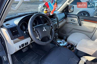 Внедорожник / Кроссовер Mitsubishi Pajero 2007 в Коломые