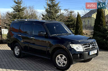 Позашляховик / Кросовер Mitsubishi Pajero 2007 в Львові