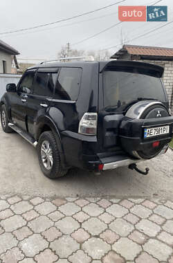 Позашляховик / Кросовер Mitsubishi Pajero 2007 в Дніпрі